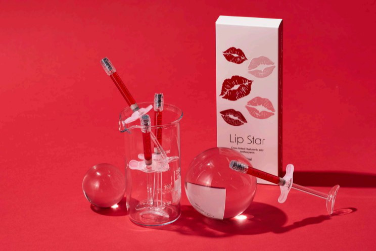 Энэ хаврын трэнд: Өнгөтэй уруулын филлер La mer dental, aesthetic and surgery clinic